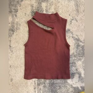 Dynamic Cutout  Crop Top